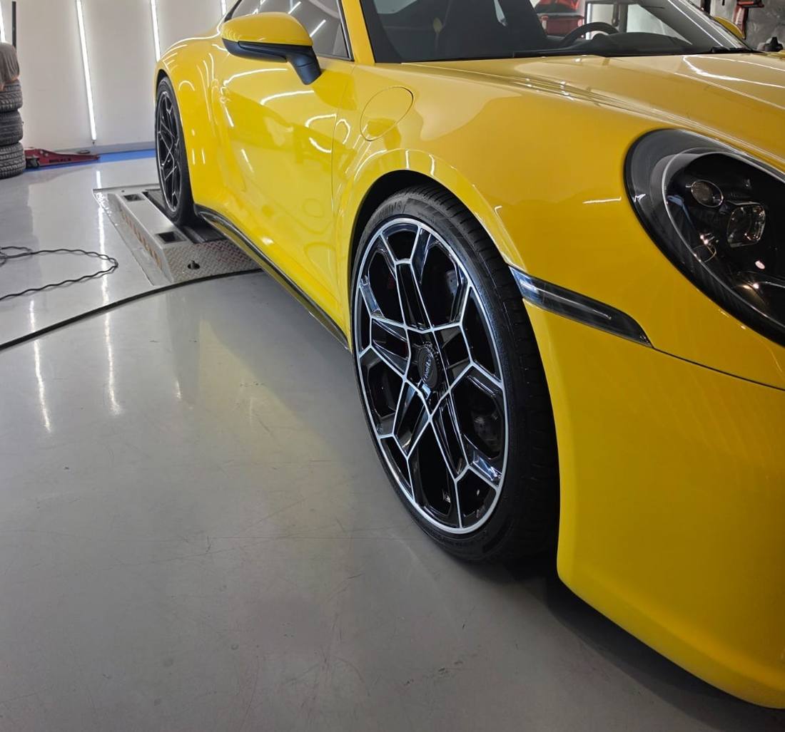Porsche 911 Turbo — Detallado y corrección de pintura