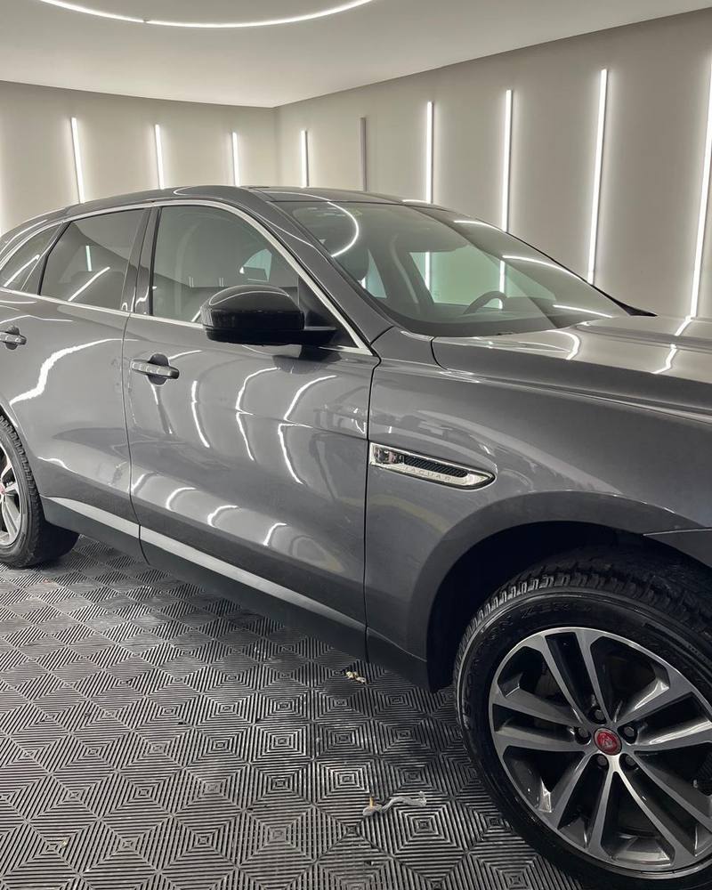 Jaguar F-Pace: después — Hojalatería y pintura