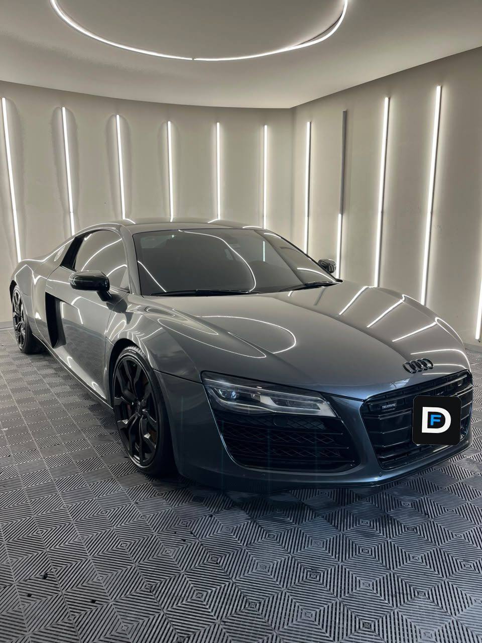 Audi R8 — Corrección de pintura y cerámico